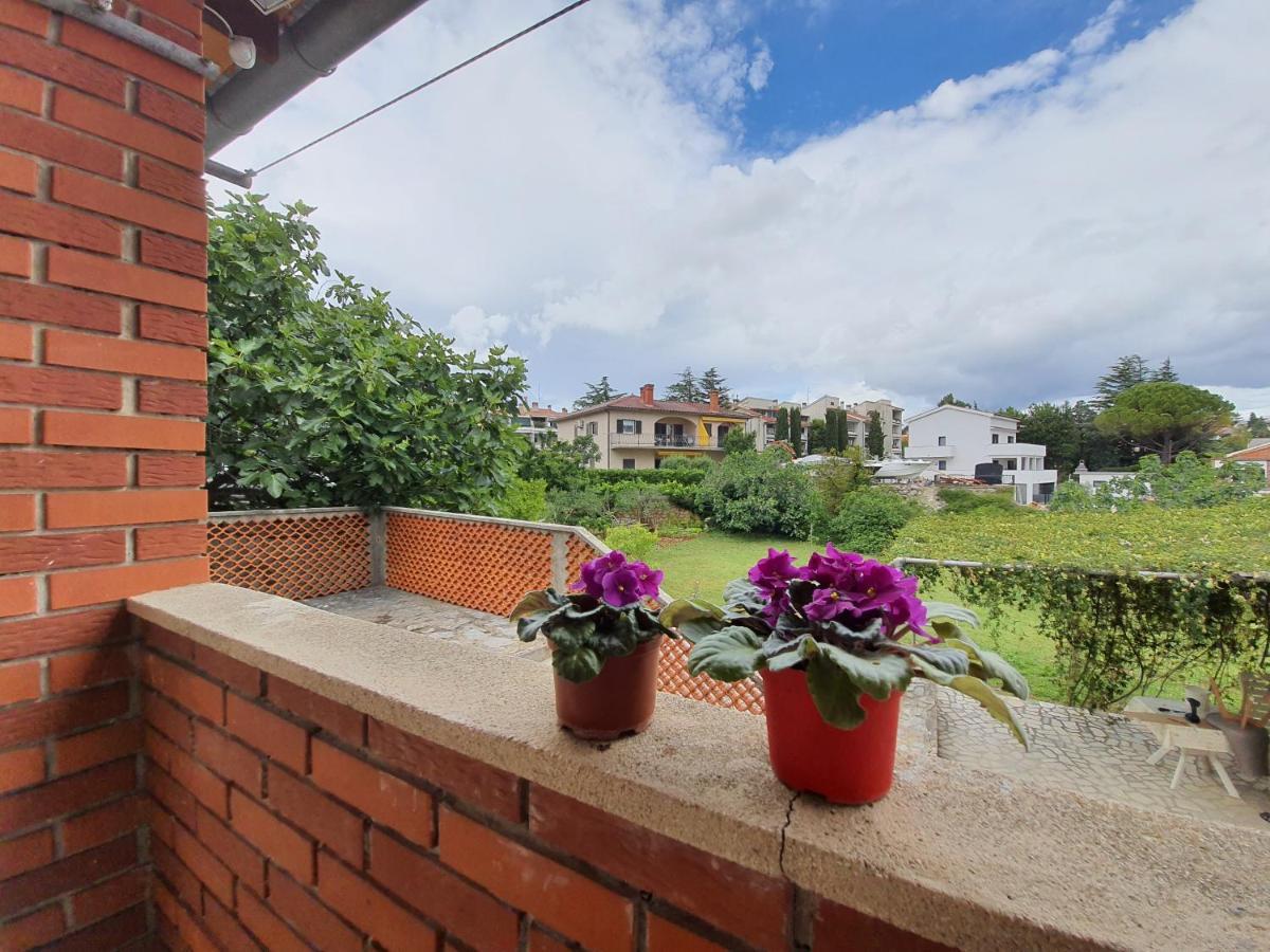 Apartments Vesna Avsec - Krk Town Exterior photo