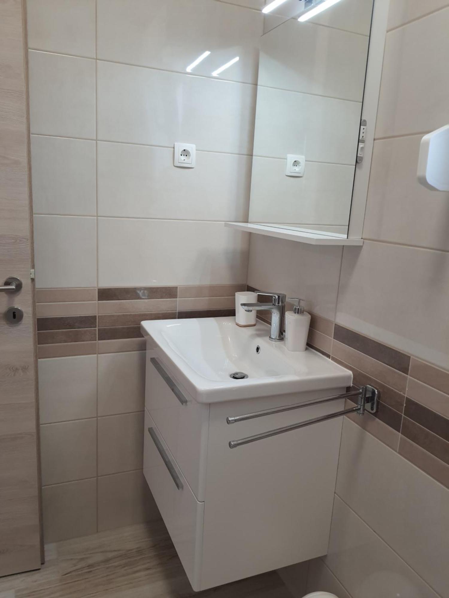 Apartments Vesna Avsec - Krk Town Room photo